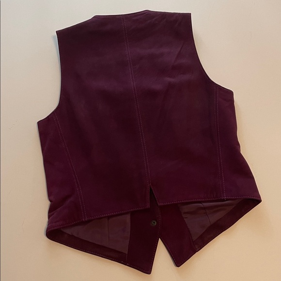 Anne Klein II Y2K mulberry suede snap front vest top petite 4 - Picture 4 of 11